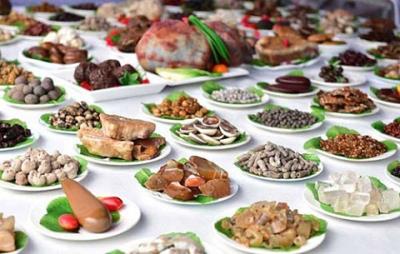 108 banquet dishes made from precious stones