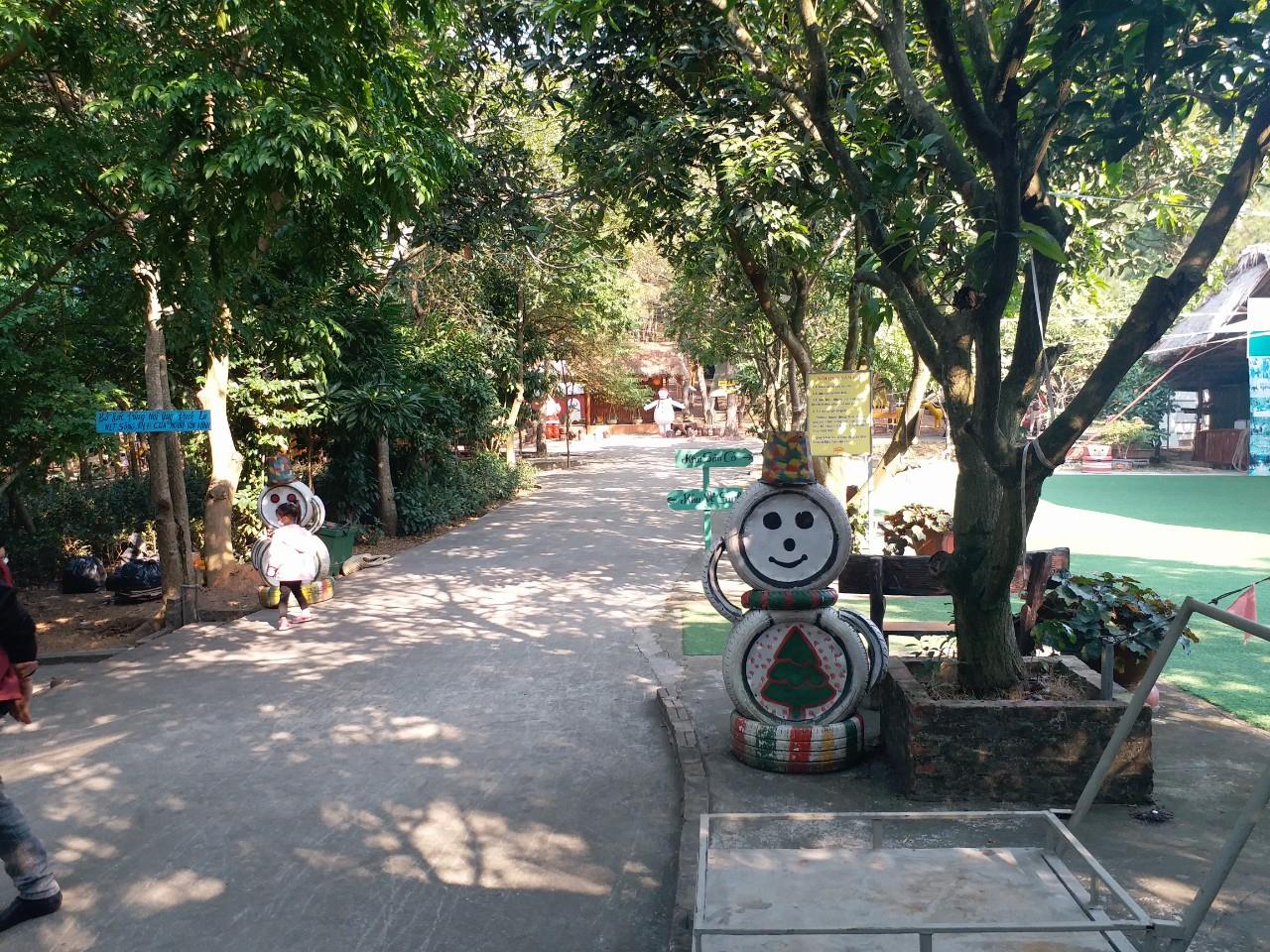 Bản Rõm địa điểm cắm trại cho cả nhà gần Hà Nội