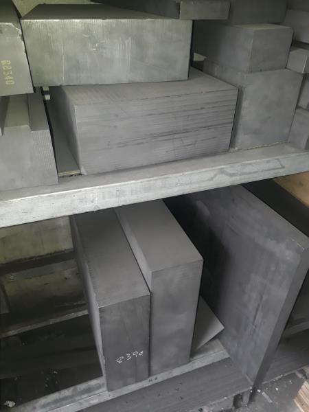 Điện cực xung, điện cực Graphite bể mạ chất lượng cao – Sự lựa chọn hoàn hảo của quý khách