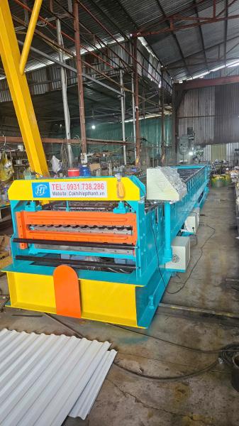 Các đặc điểm của máy cán tôn pu và cách sử dụng trong sản xuất