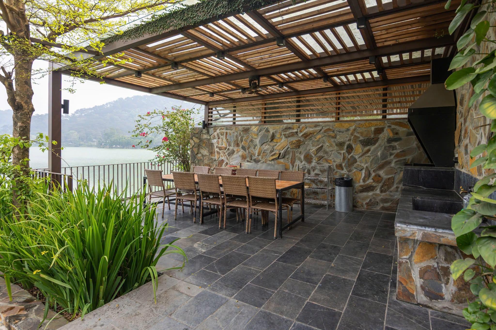 Review Villa 3 phòng ngủ đẹp view Hồ Đồng Đò, Sóc sơn