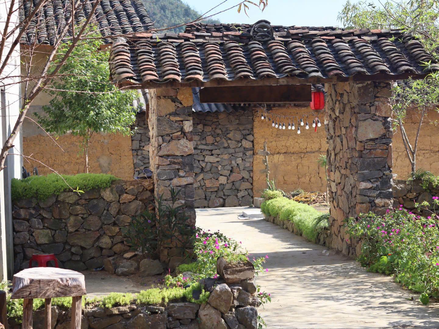 LÀNG LÔ LÔ CHẢI – NIỀM TỰ HÀO CỰC BẮC