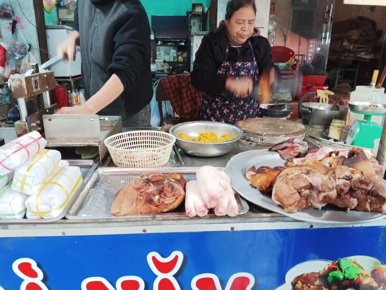 Quán bán thịt giả cầy về nấu ngon ở Nam Định