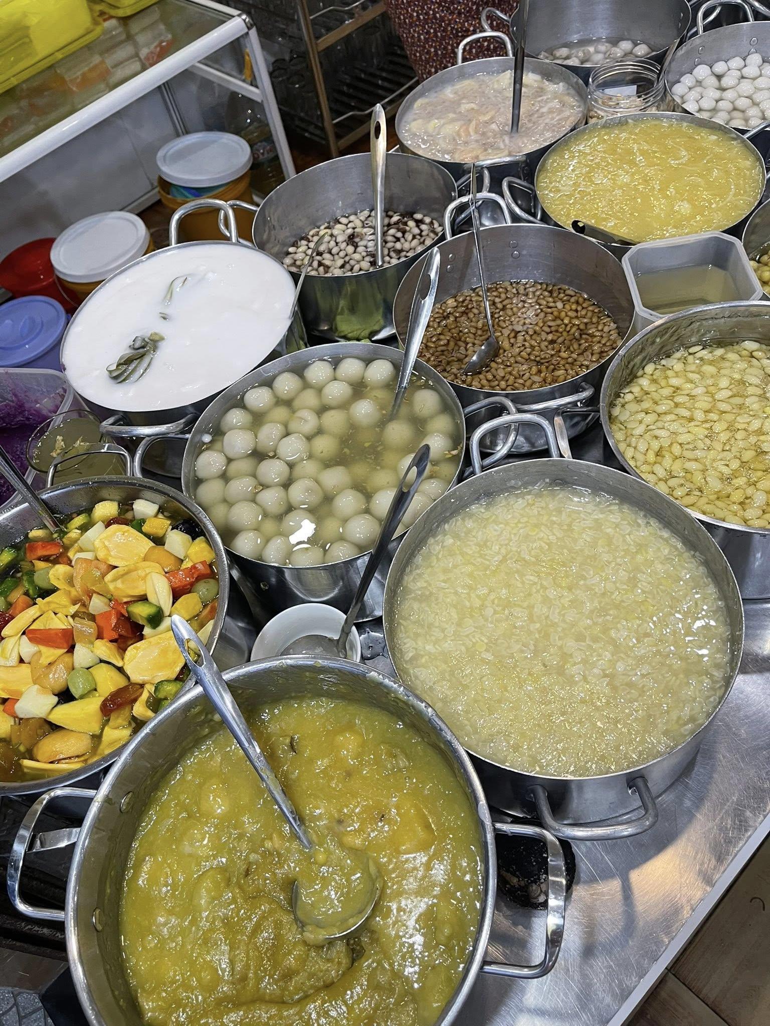 ẨM THỰC HUẾ LỌT TOP NGON NHẤT THẾ GIỚI 2025