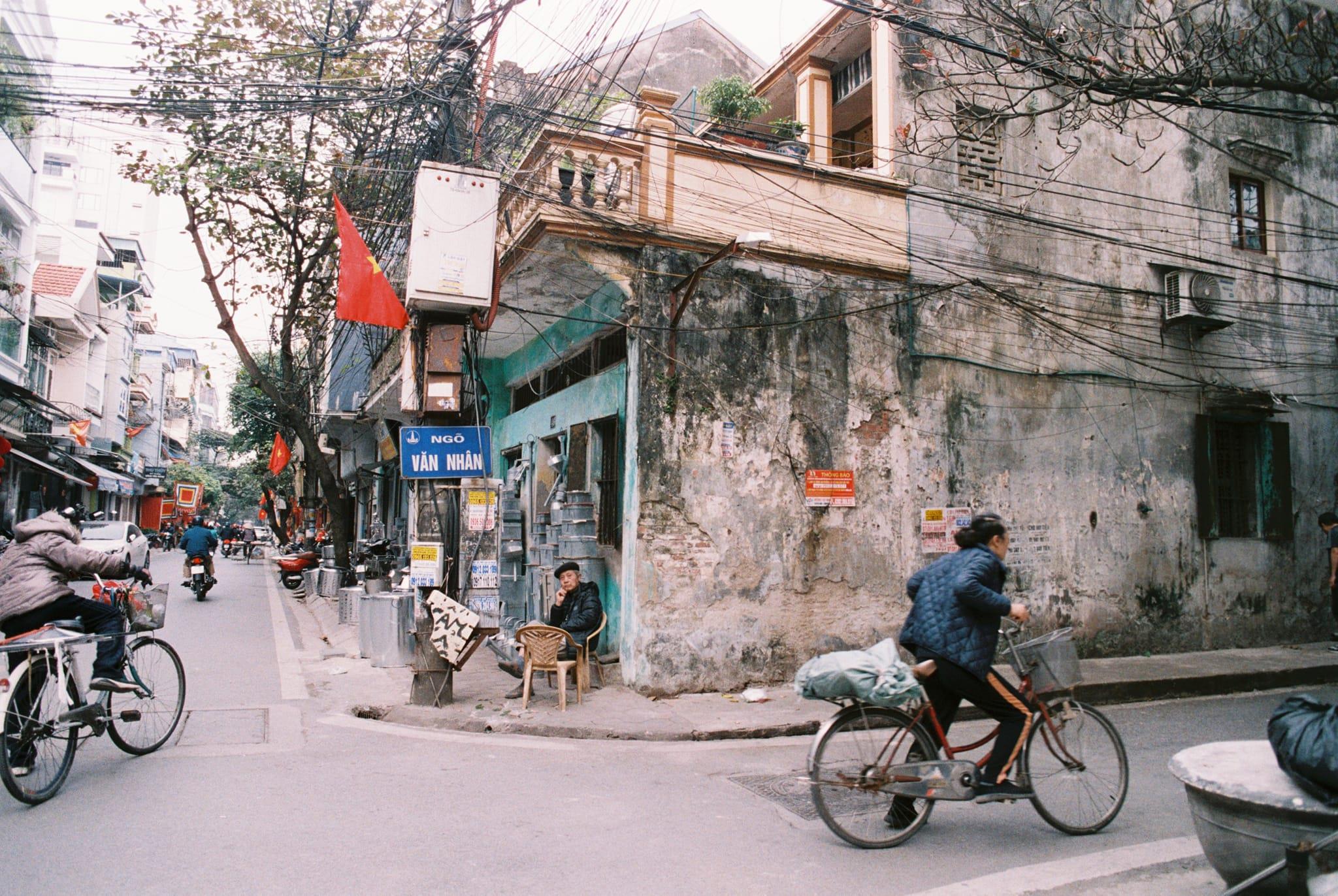 CẢM XÚC THÀNH NAM