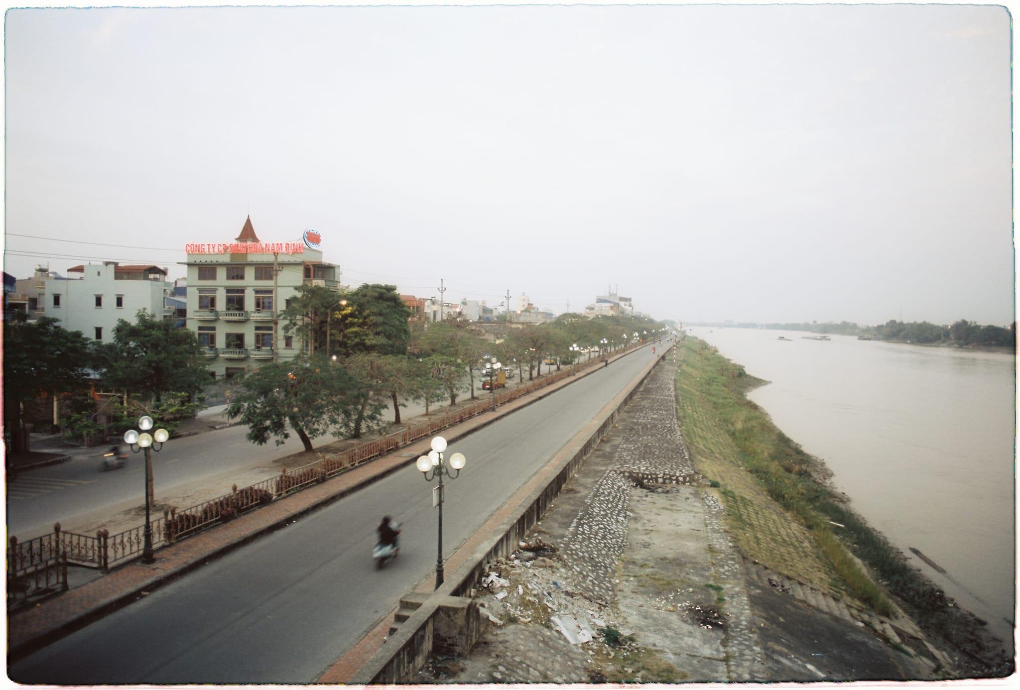 CẢM XÚC THÀNH NAM