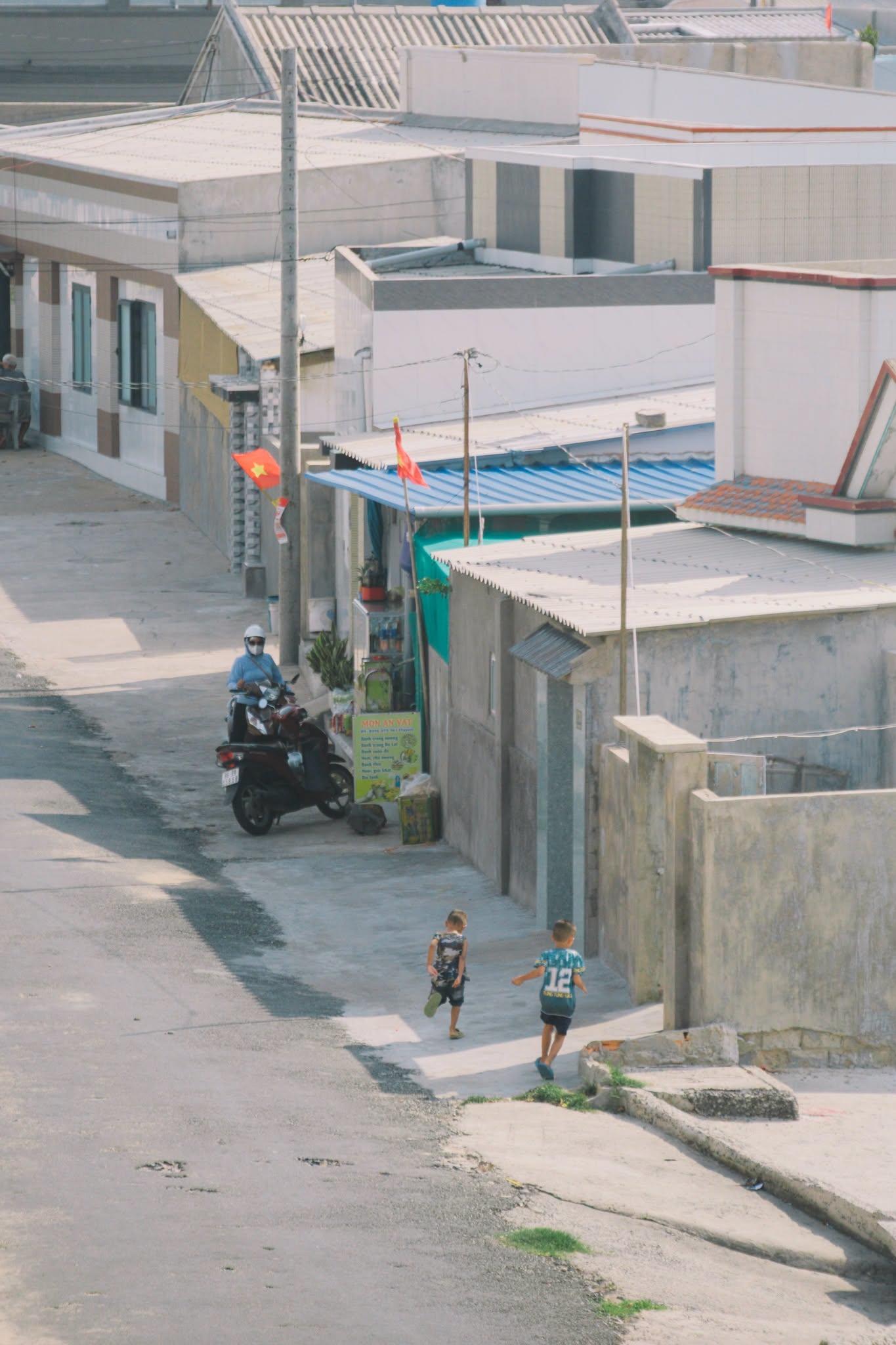 Bình yên trên đảo Phú Quý