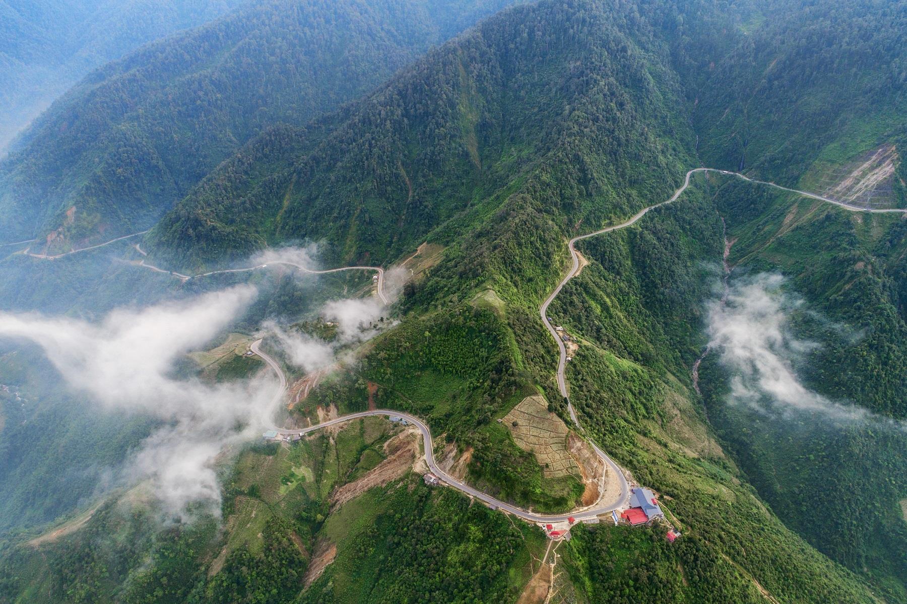 Vietnams Most Dangerous Mountain Passes: Terrain Features and Best Times to Avoid