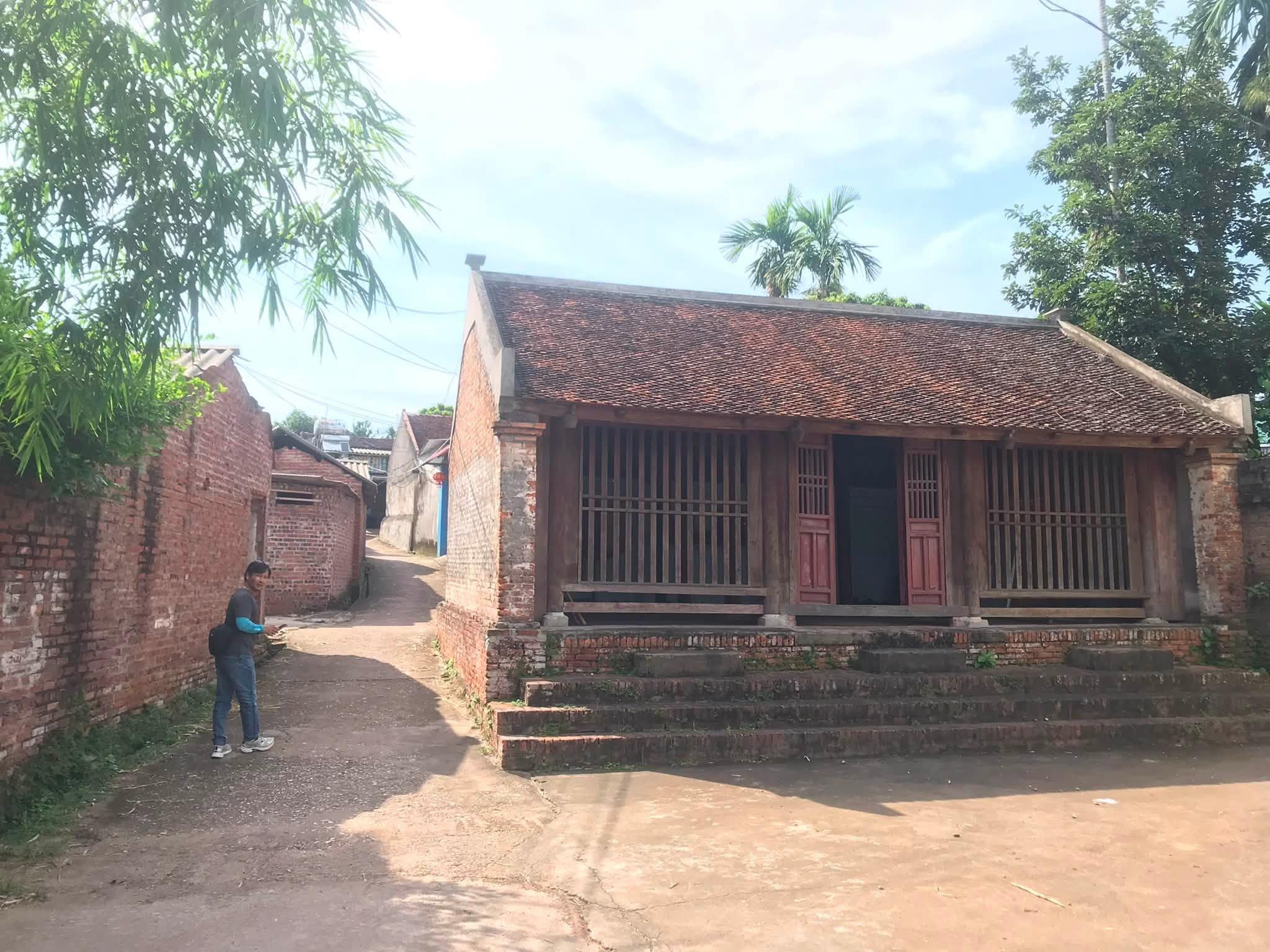 Một chiều lang thang, Làng Sấu - Tân Yên - Bắc Giang cũ nay là ( Bắc Ninh )